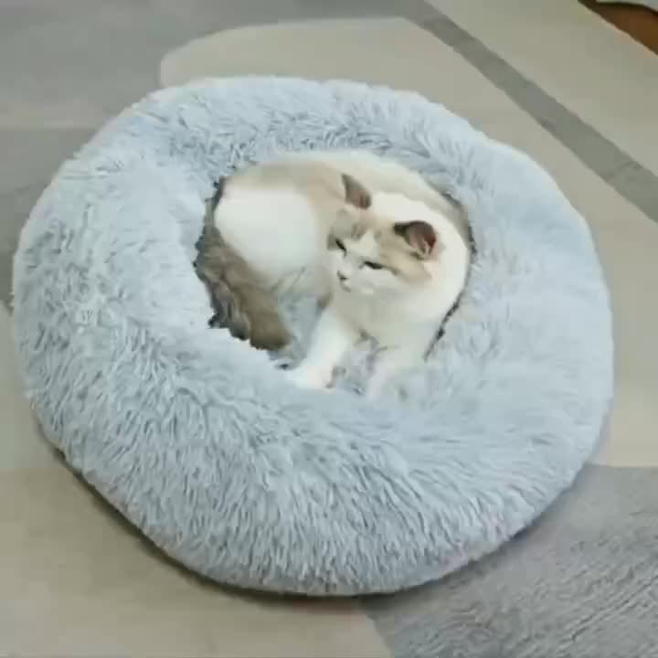 Cozy Striped Plush Pet Bed – Grey, Round & Warm